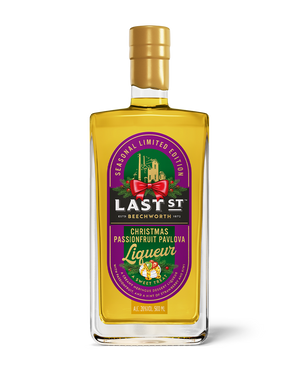 Christmas Passionfruit Pavlova  Liqueur